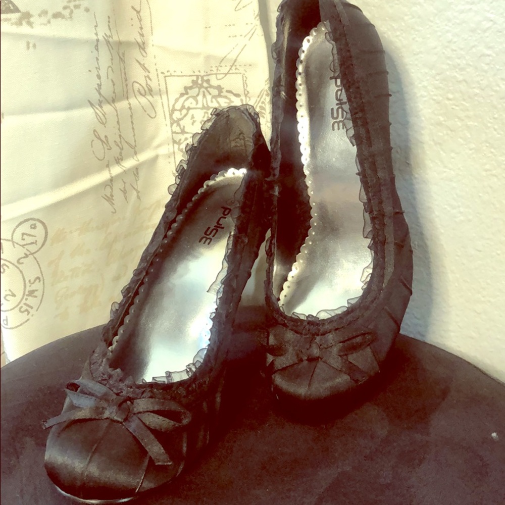 Black shoes